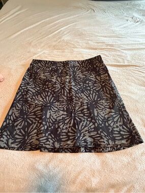 Rip Skirt Hawaii- Black & Gray Floral A-Line Skirt- Large NWOT